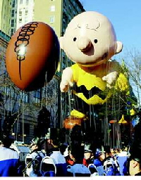 Charlie Brown float.